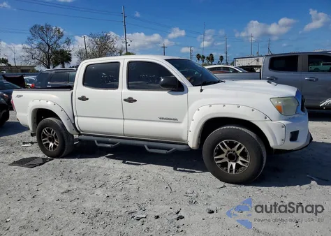 2014 Toyota Tacoma Double Cab Prerunner z USA, uszkodzony, nr VIN 3TMJU4GNXEM169190